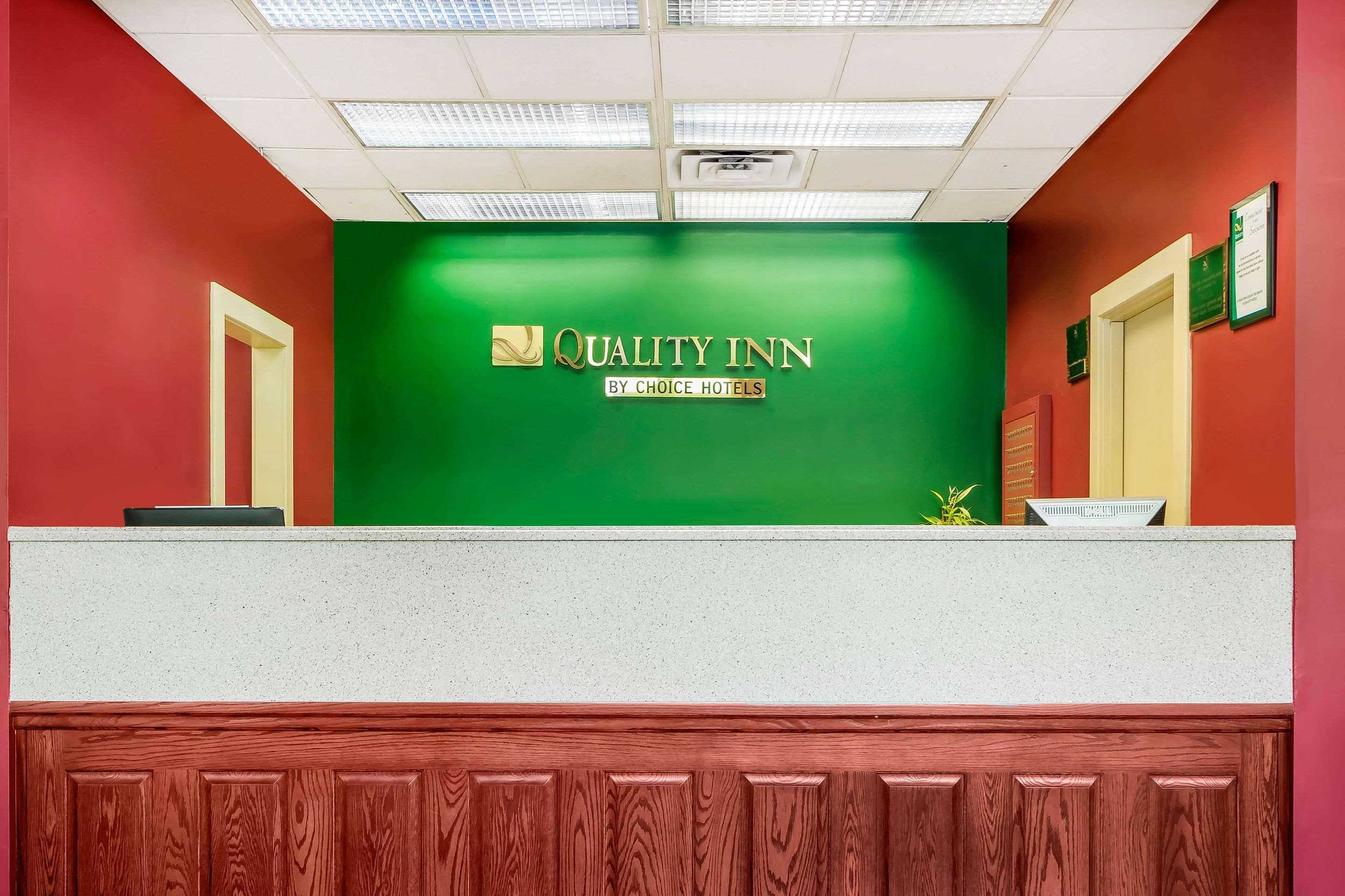 Quality Inn London Exterior photo